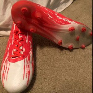 Women's Soccer Cleats (size 9B)
